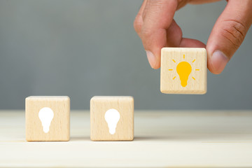 如何去除虾头上的黑色物