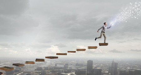 属龙和属蛇婚配子孙后代怎样